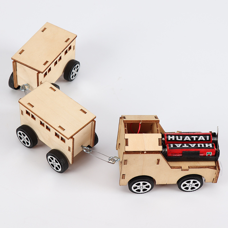 مجموعة ألعاب ذاتية الصنع قطار  - مراجعة Diy Electronics Projects For Kids وسعره